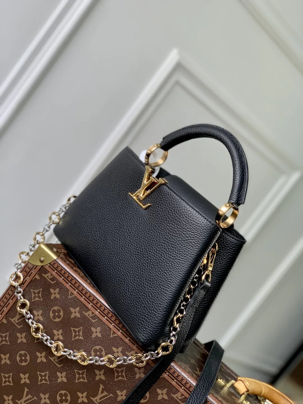 Louis Vuitton Capucines BB Bag, M12936 Taurillon leather