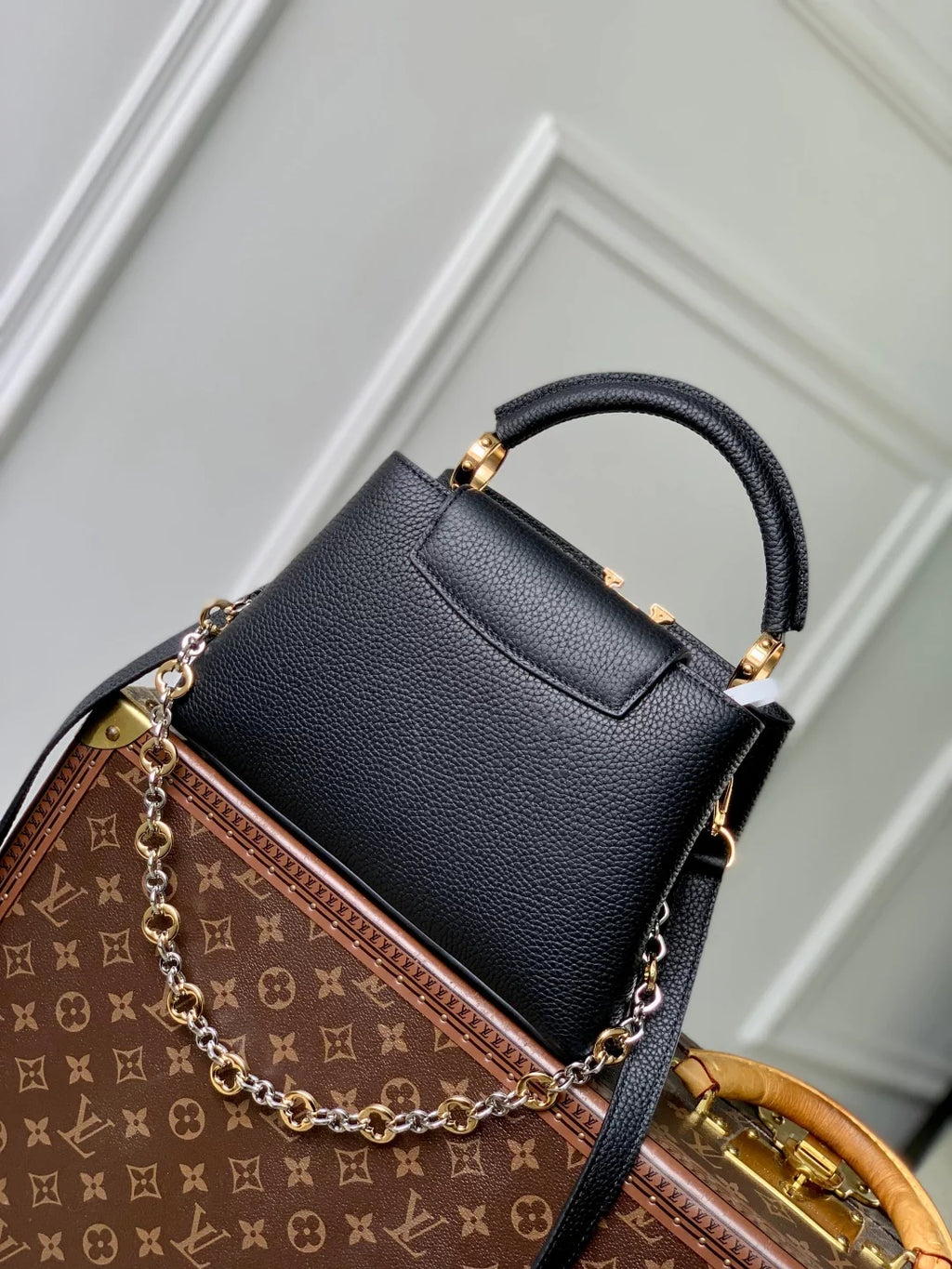 Louis Vuitton Capucines BB Bag, M12936 Taurillon leather