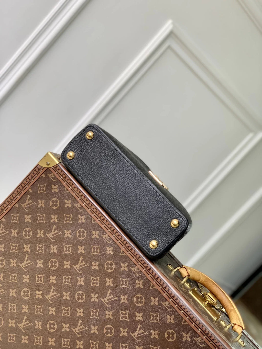 Louis Vuitton Capucines BB Bag, M12936 Taurillon leather