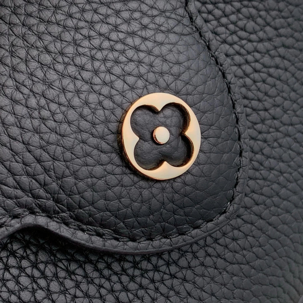 Louis Vuitton Capucines BB Bag, M12936 Taurillon leather