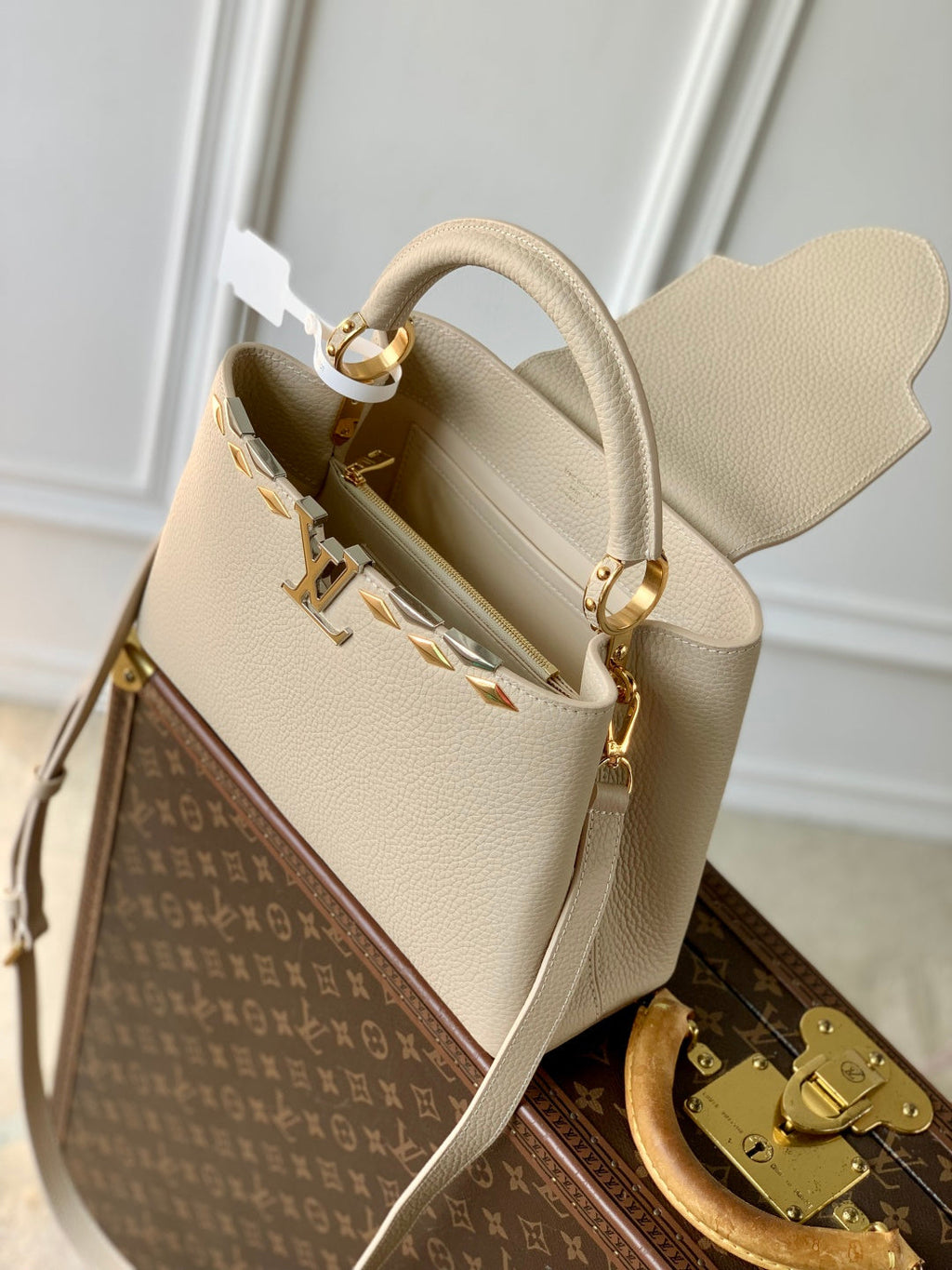 Louis Vuitton Capucines MM Bag, M12952 In Beige Taurillon Leather