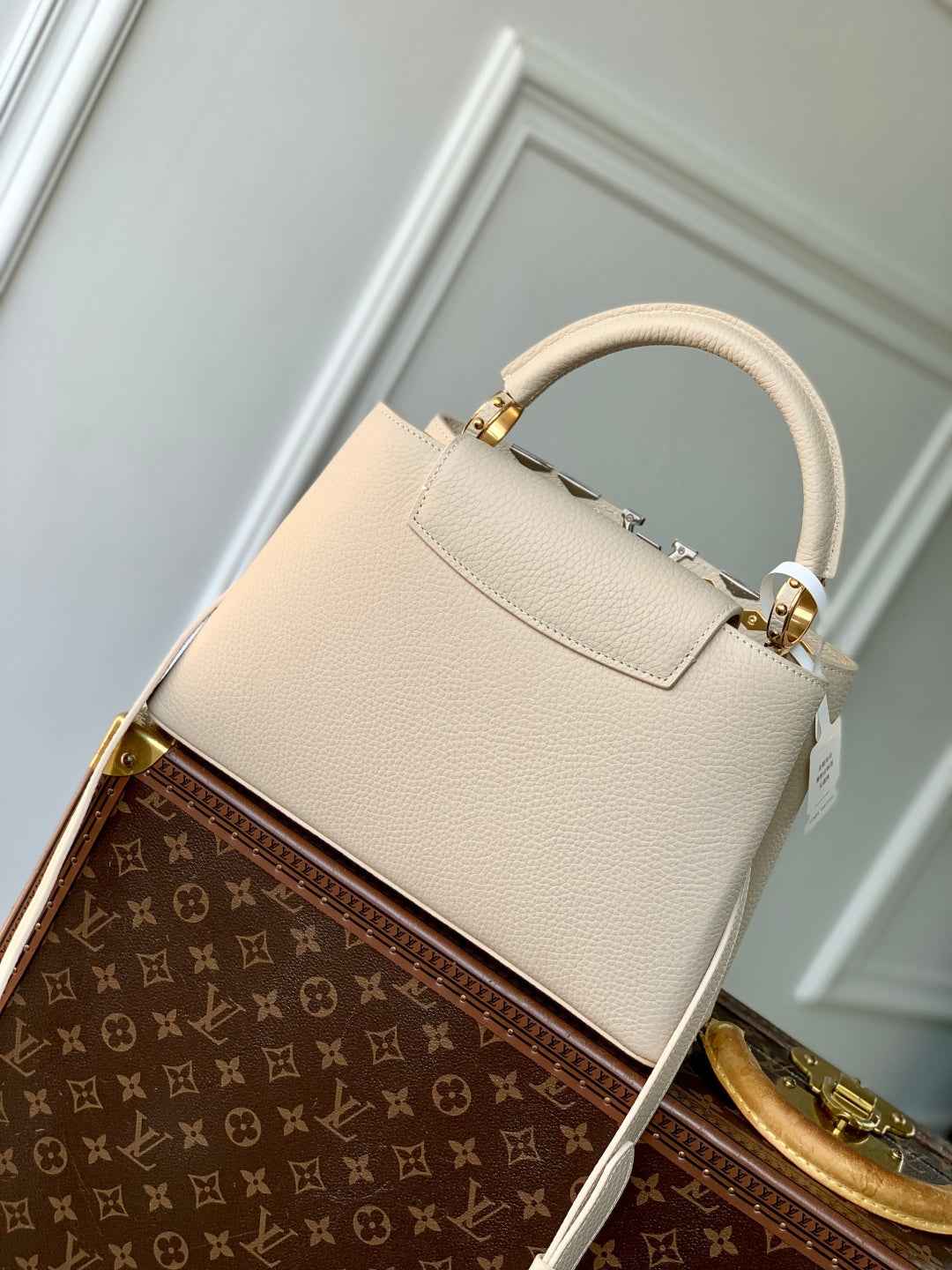 Louis Vuitton Capucines MM Bag, M12952 In Beige Taurillon Leather