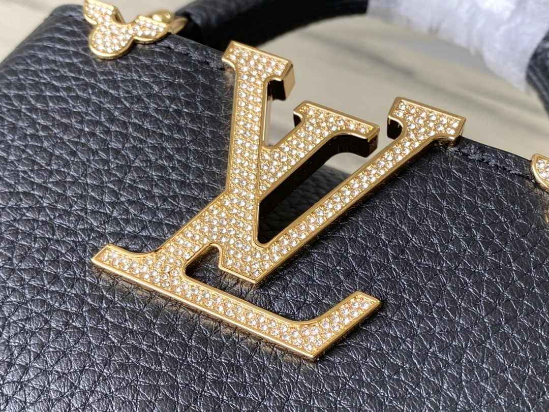 Louis Vuitton Capucines Nano M24583 Black Taurillon leather
