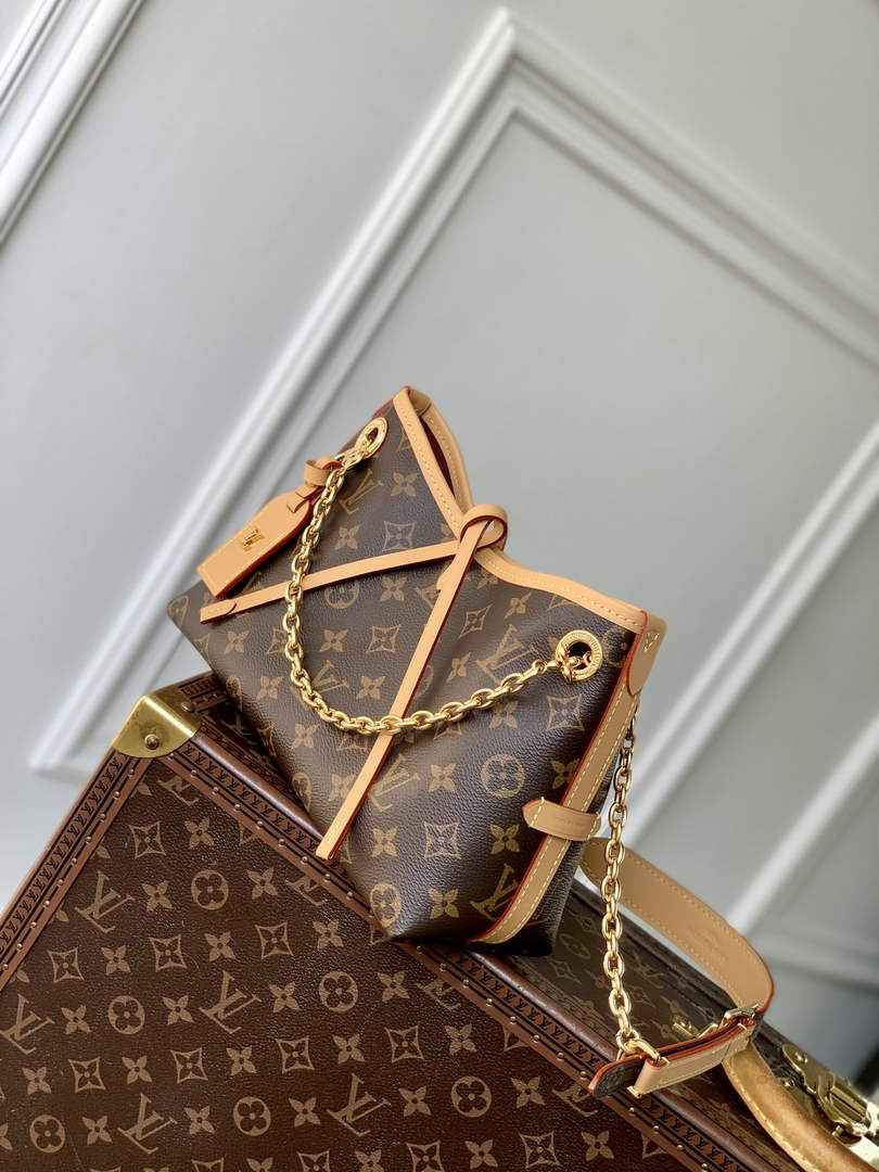 Louis Vuitton CarryAll BB Bag M13014 Monogram canvas
