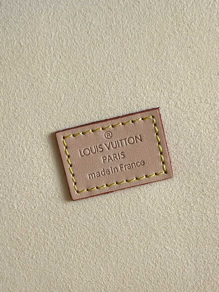 Louis Vuitton Coffret Accessoires Monogram M20209 Beige - Default Title - View 9