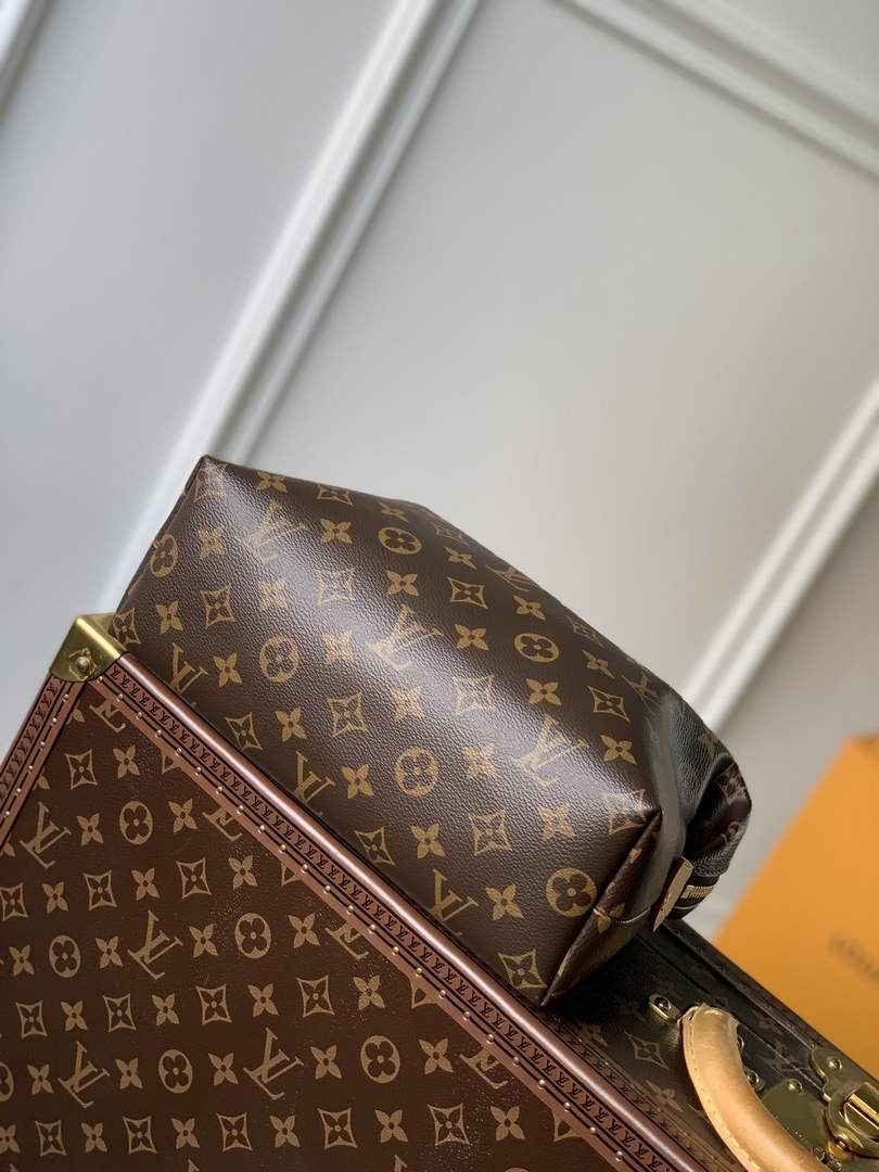 Louis Vuitton Cosmetic Pouch GM M46458