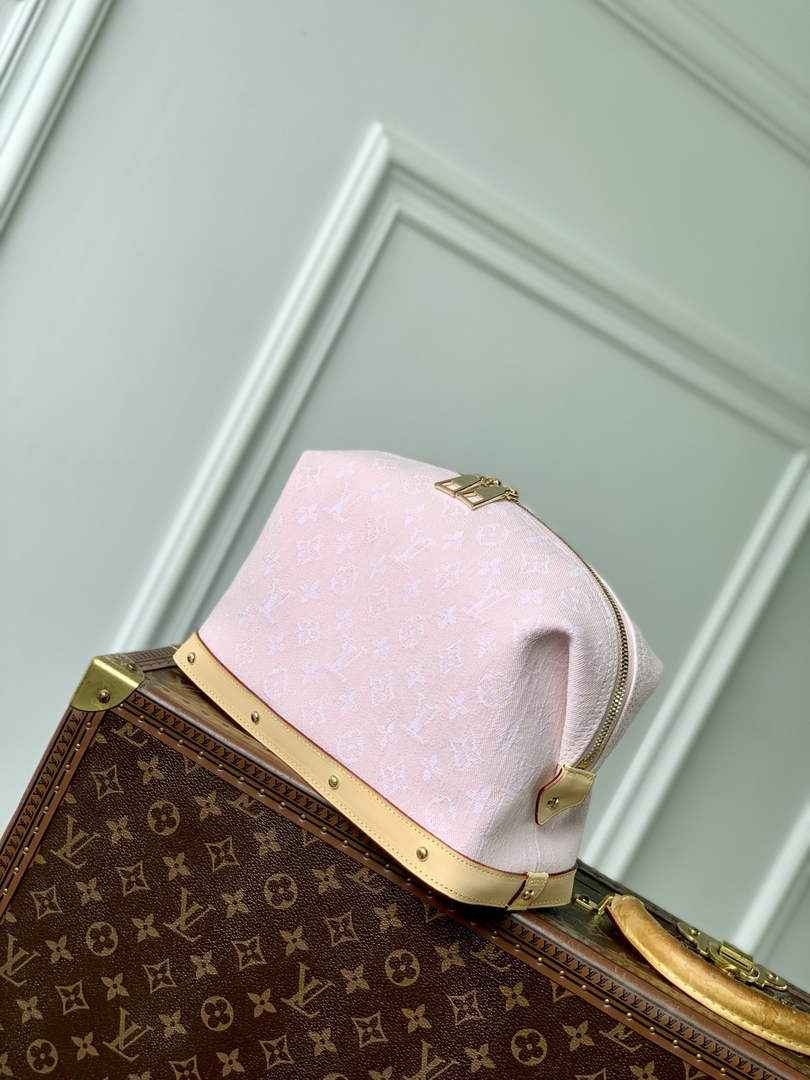 Louis Vuitton Cosmetic Pouch GM M13750 Light Pink