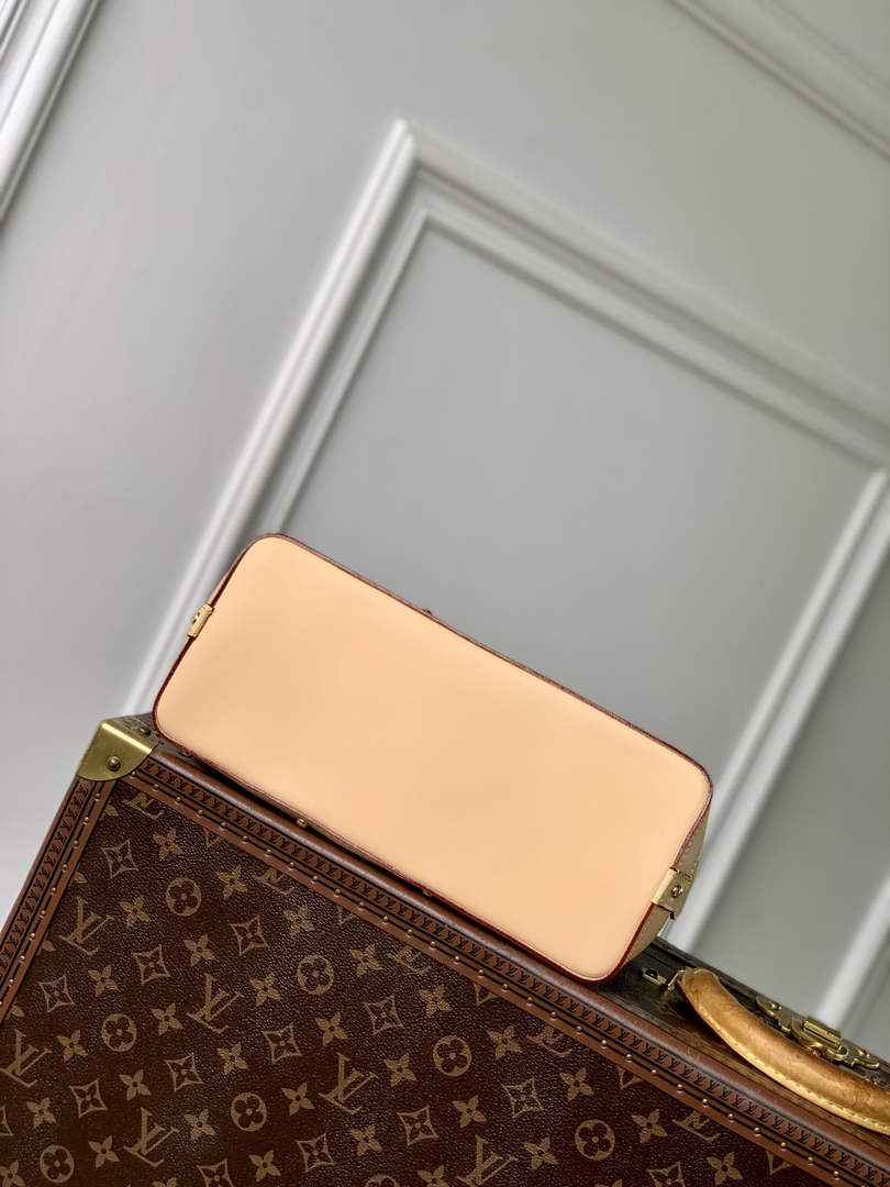 Louis Vuitton Cosmetic Pouch GM M13750 Light Pink