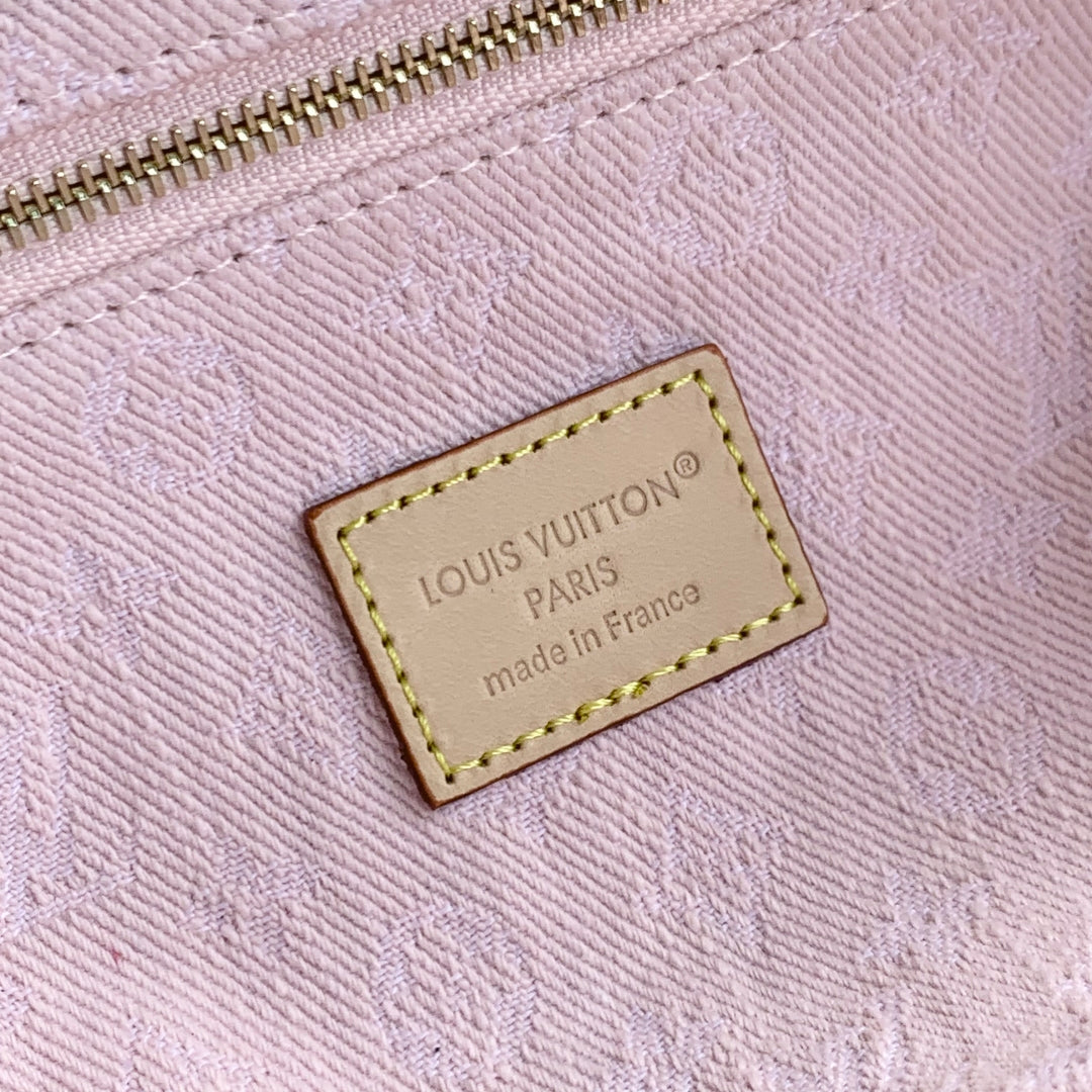 Louis Vuitton Cosmetic Pouch GM M13750 Light Pink