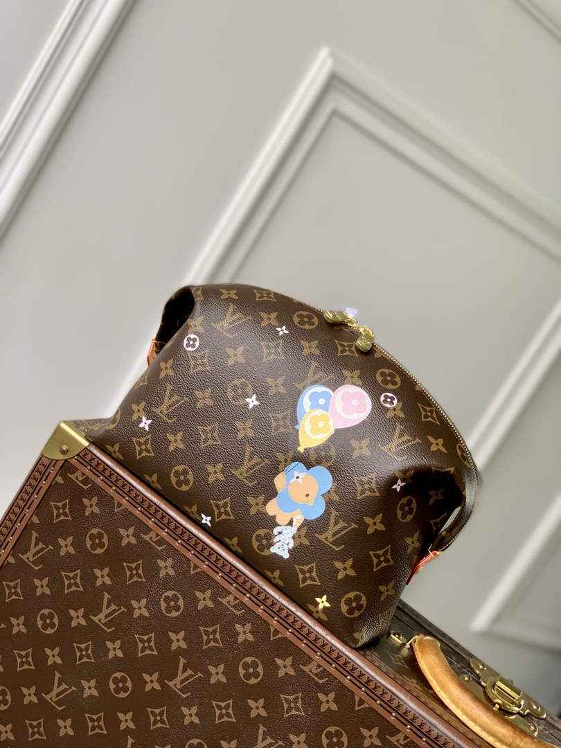 Louis Vuitton Cosmetic Pouch GM M14891 Monogram Canvas