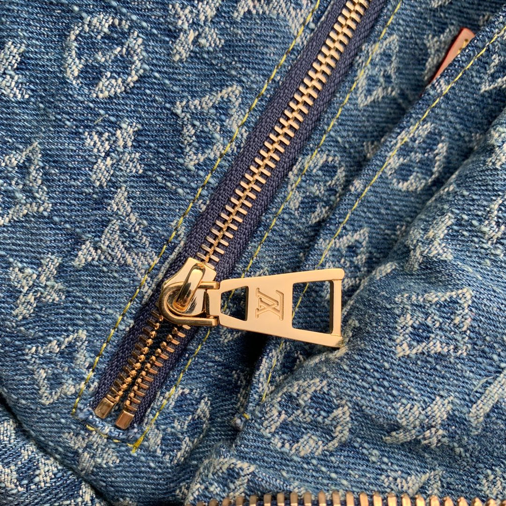 Louis Vuitton Pochette Cosmétique GM Autres Toiles Monogram M24317