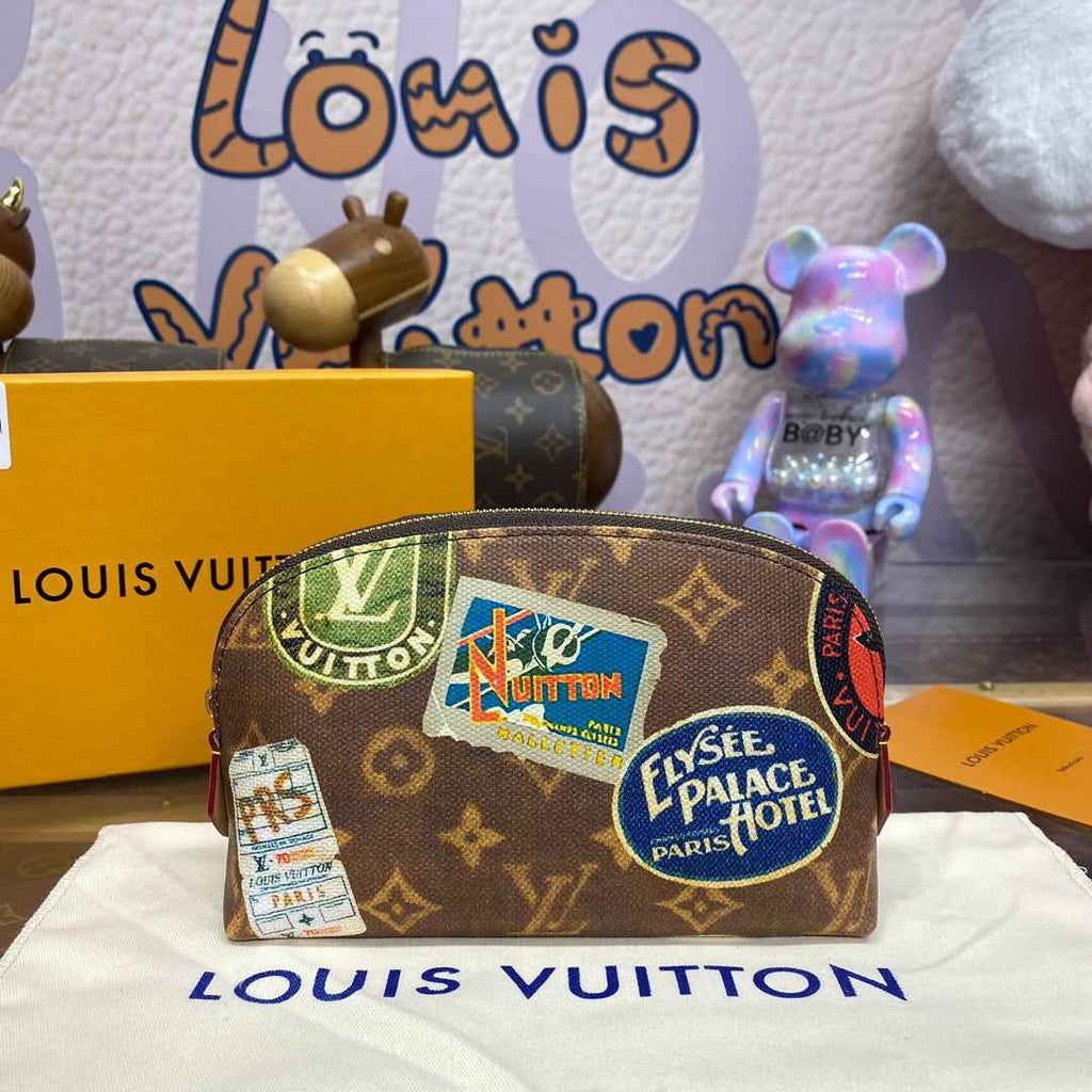 Louis Vuitton Cosmetic Pouch M83597 - Default Title - View 1