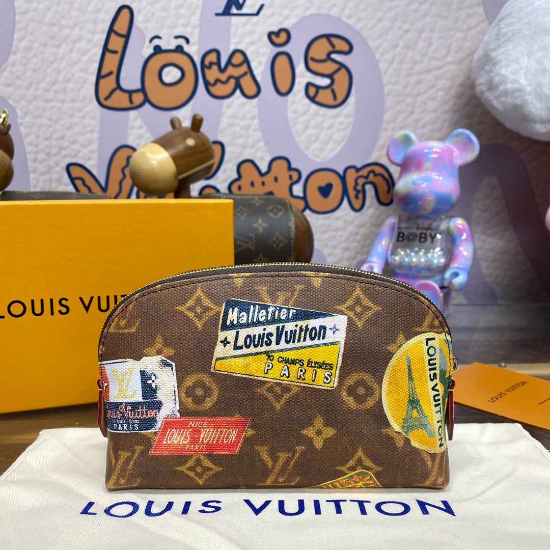Louis Vuitton Cosmetic Pouch M83597 - Default Title - View 2