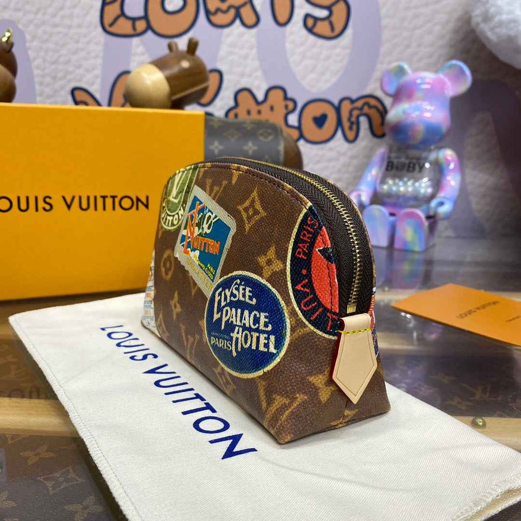 Louis Vuitton Cosmetic Pouch M83597 - Default Title - View 3
