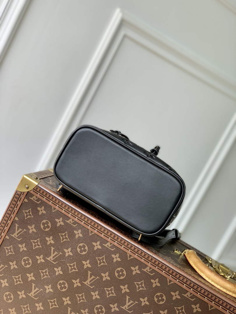 Louis Vuitton Coussin Backpack PM Bag M13357 Black