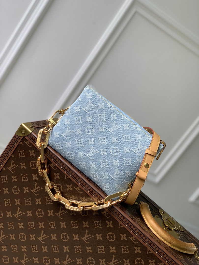 Louis Vuitton Coussin BB Bag M11401
