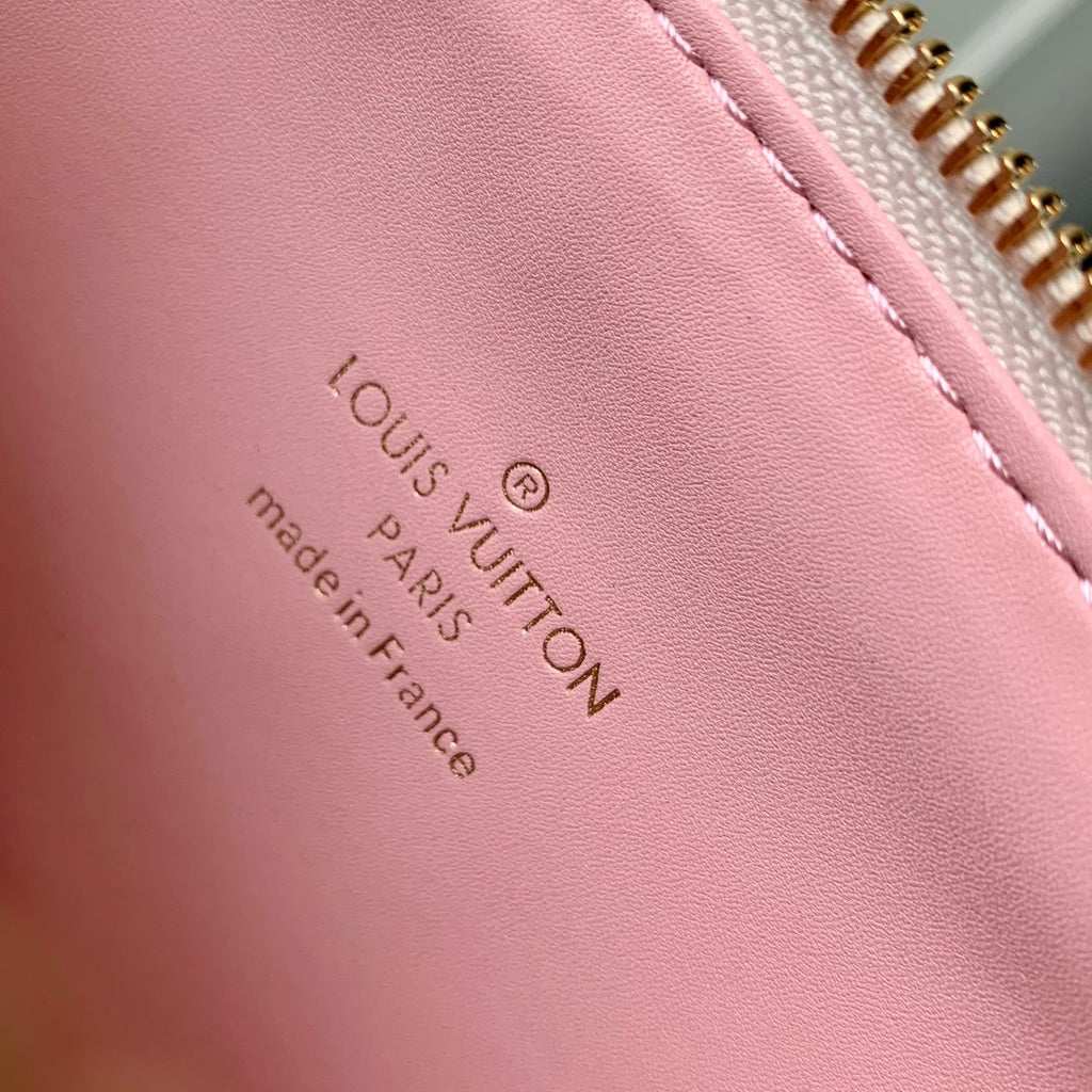 Louis Vuitton Coussin BB Bag M11727