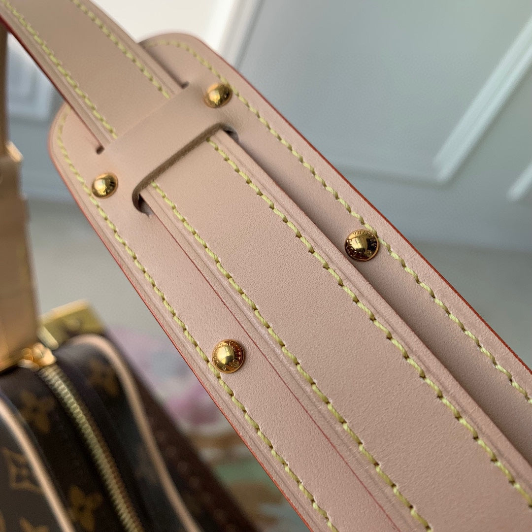 Louis Vuitton Croissant MM Bag M46828 Monogram - Default Title - View 8