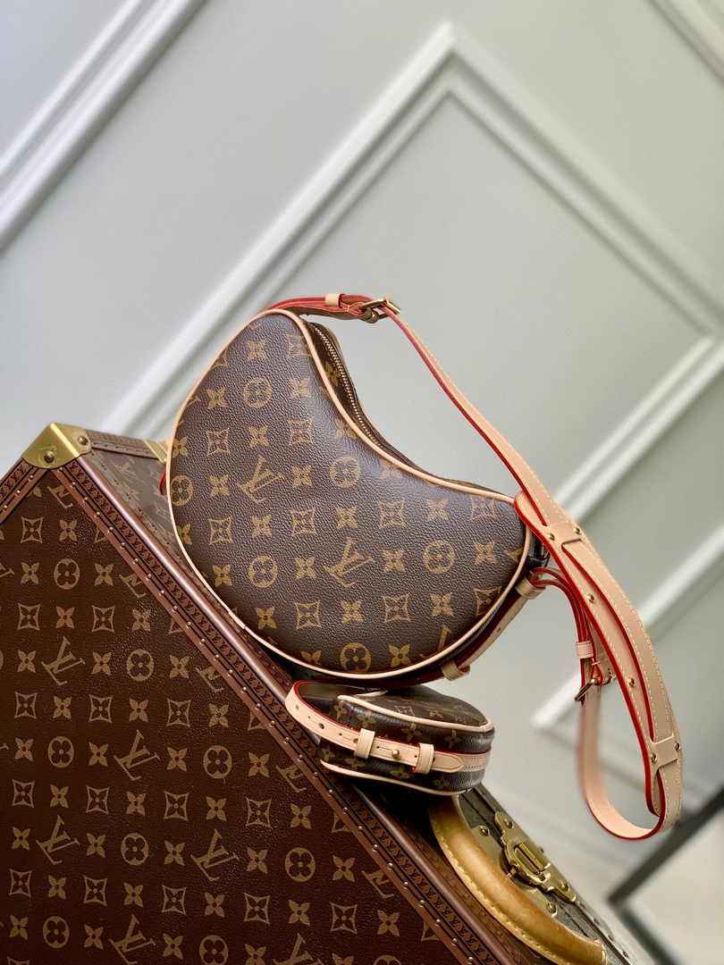 Louis Vuitton Croissant MM Bag M46828 Monogram - Default Title - View 3