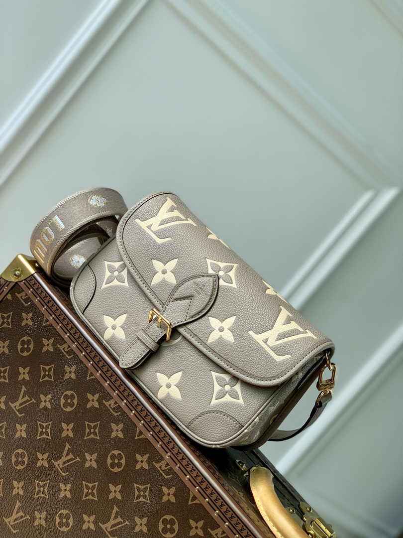 Louis Vuitton Diane Bag M46583 Monogram Empreinte Leather - Default Title - View 2