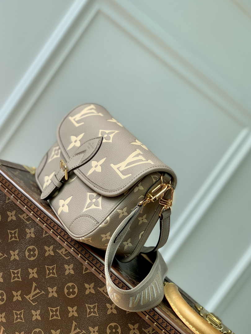 Louis Vuitton Diane Bag M46583 Monogram Empreinte Leather - Default Title - View 8