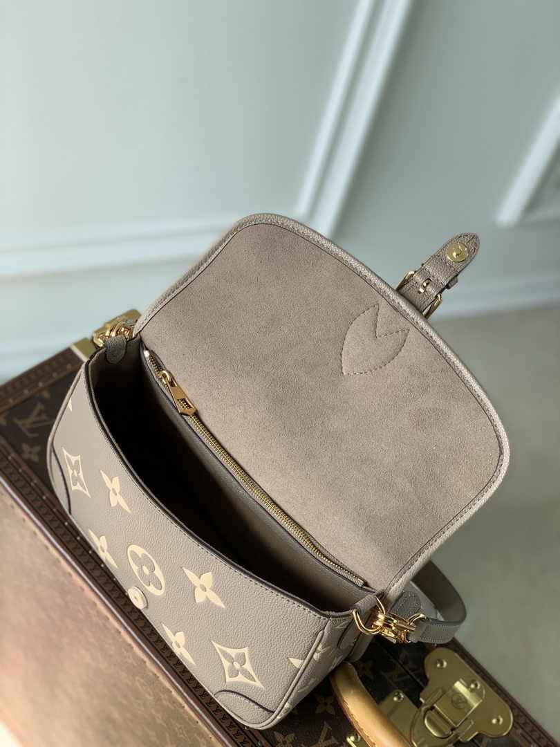 Louis Vuitton Diane Bag M46583 Monogram Empreinte Leather - Default Title - View 5