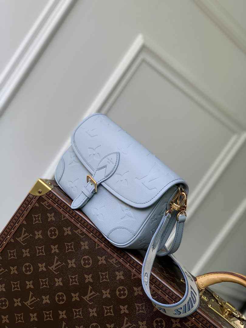Louis Vuitton Diane Bag M46846 Monogram Empreinte Leather - Default Title - View 4