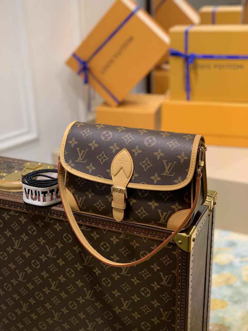 Louis Vuitton M45985 Diane Satchel Monogram Canvas - Default Title - View 1