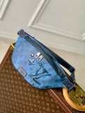 Louis Vuitton Discovery Bumbag M22576 Abyss Blue