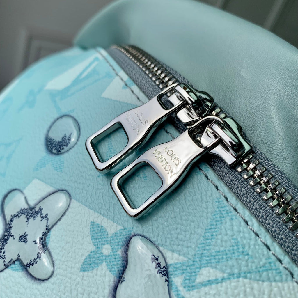Louis Vuitton Discovery Bumbag M22576 Light Blue