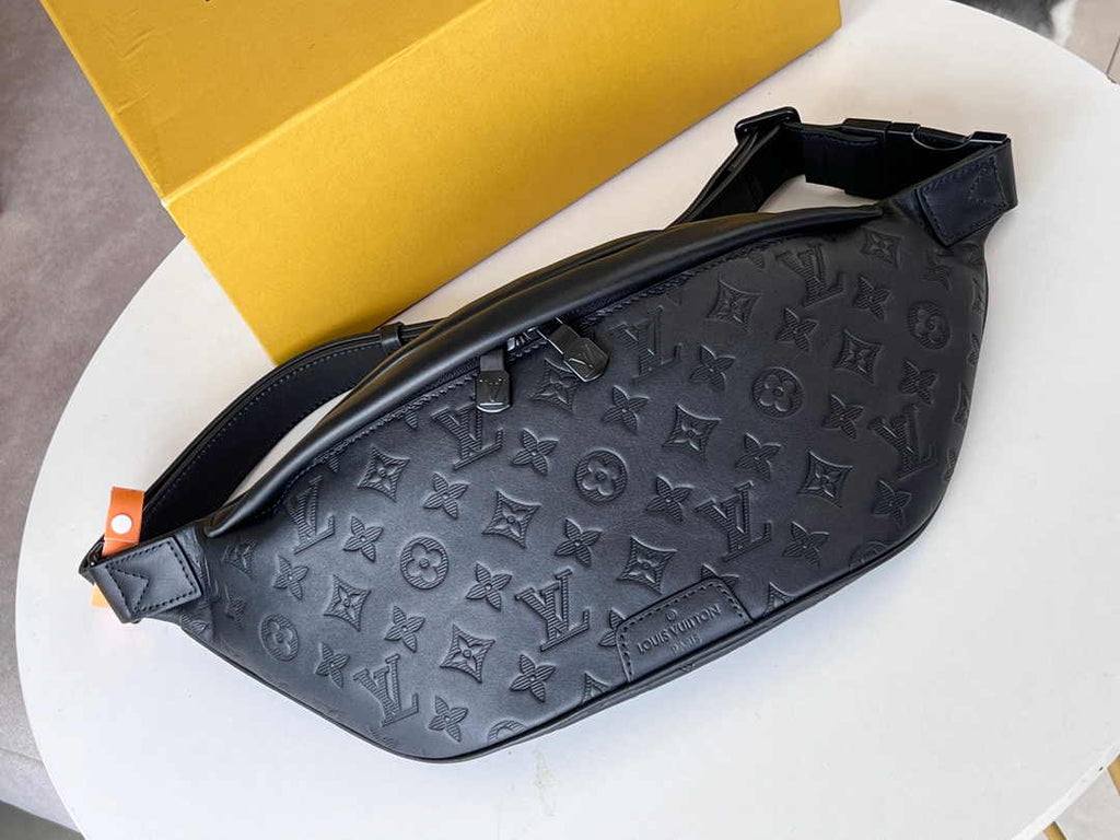 Louis Vuitton Discovery Bumbag M44388 Monogram Leather