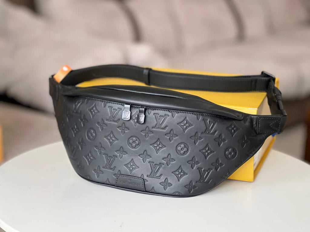 Louis Vuitton Discovery Bumbag M44388 Monogram Leather