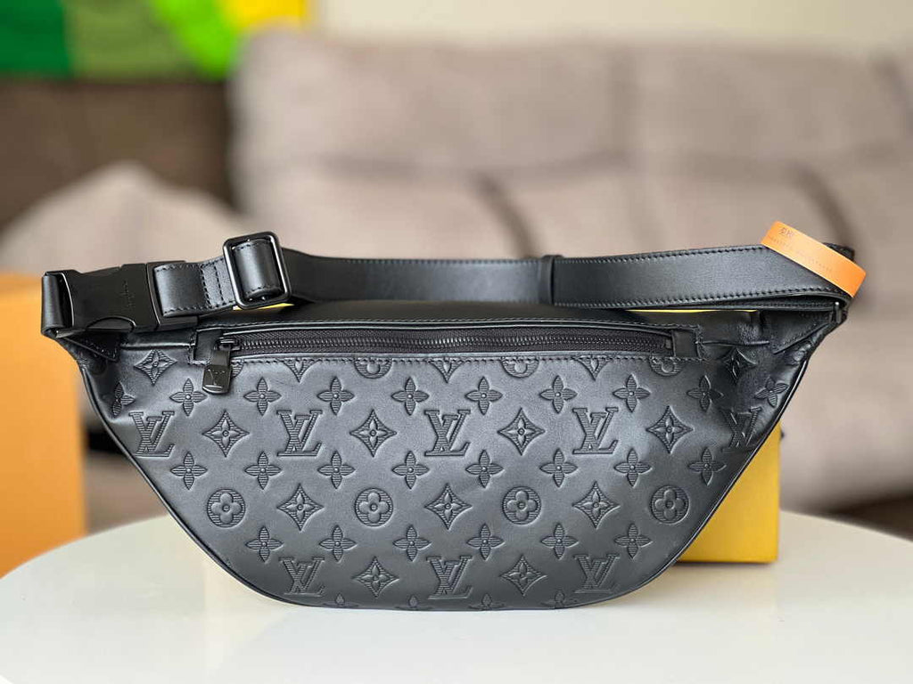 Louis Vuitton Discovery Bumbag M44388 Monogram Leather