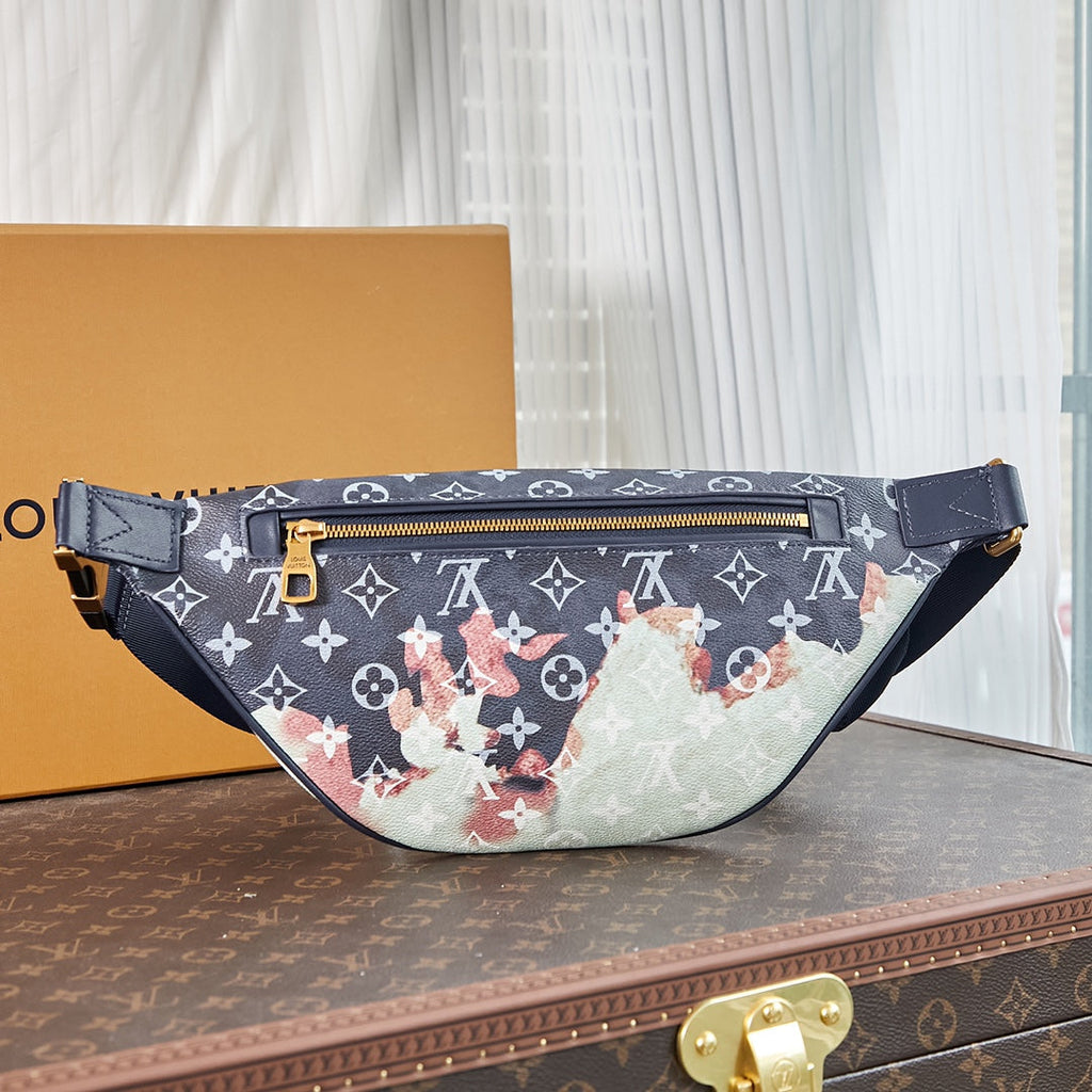 Louis Vuitton Discovery Bumbag PM M23905 Ink Blue