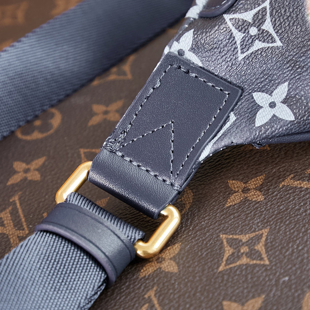 Louis Vuitton Discovery Bumbag PM M23905 Ink Blue