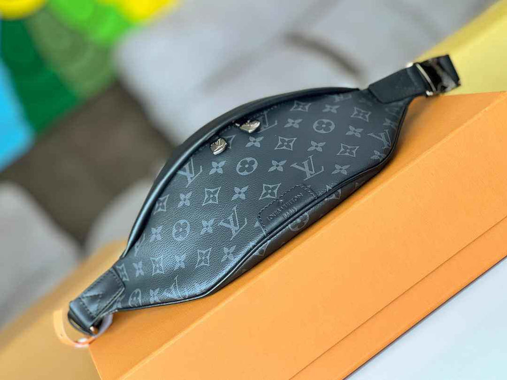 Louis Vuitton Discovery Bumbag PM M46035 Monogram Canvas