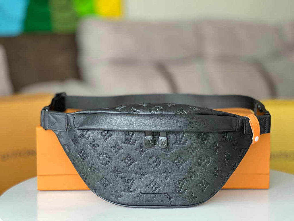 Louis Vuitton Discovery Bumbag PM M46036 Monogram Calf Leather