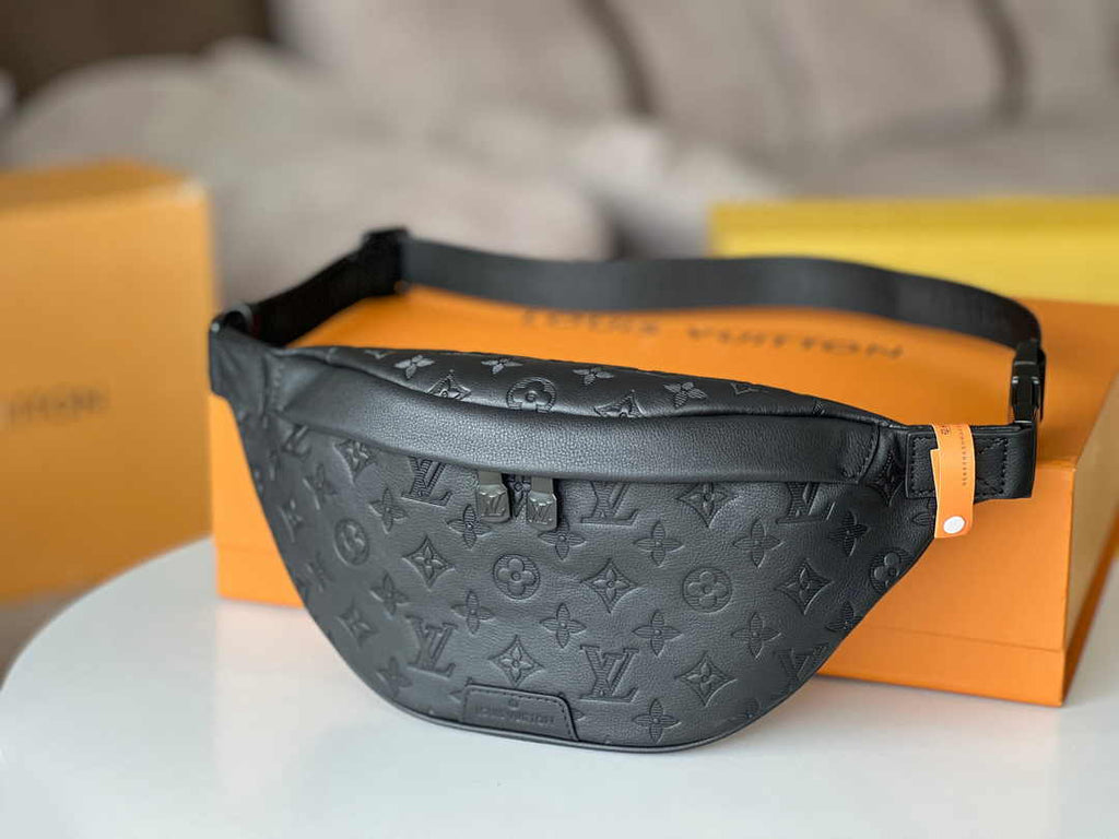 Louis Vuitton Discovery Bumbag PM M46036 Monogram Calf Leather