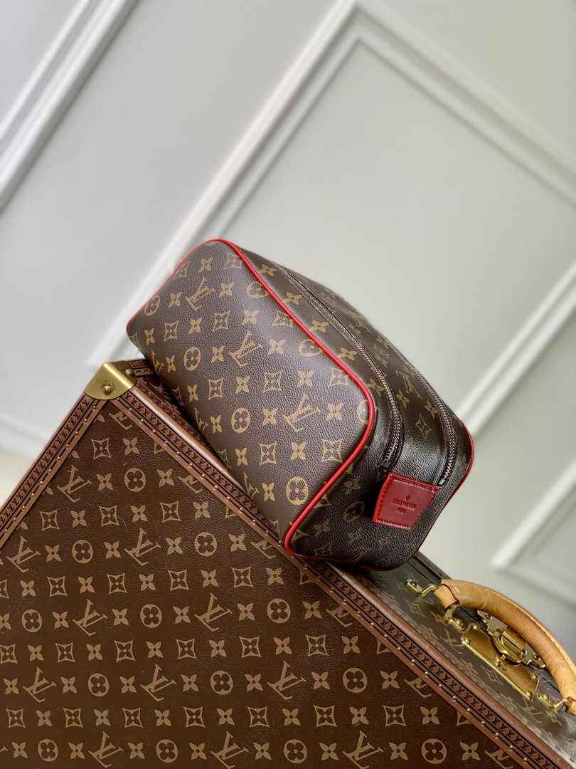 Louis Vuitton Dopp Kit M12641 Red - Default Title - View 2