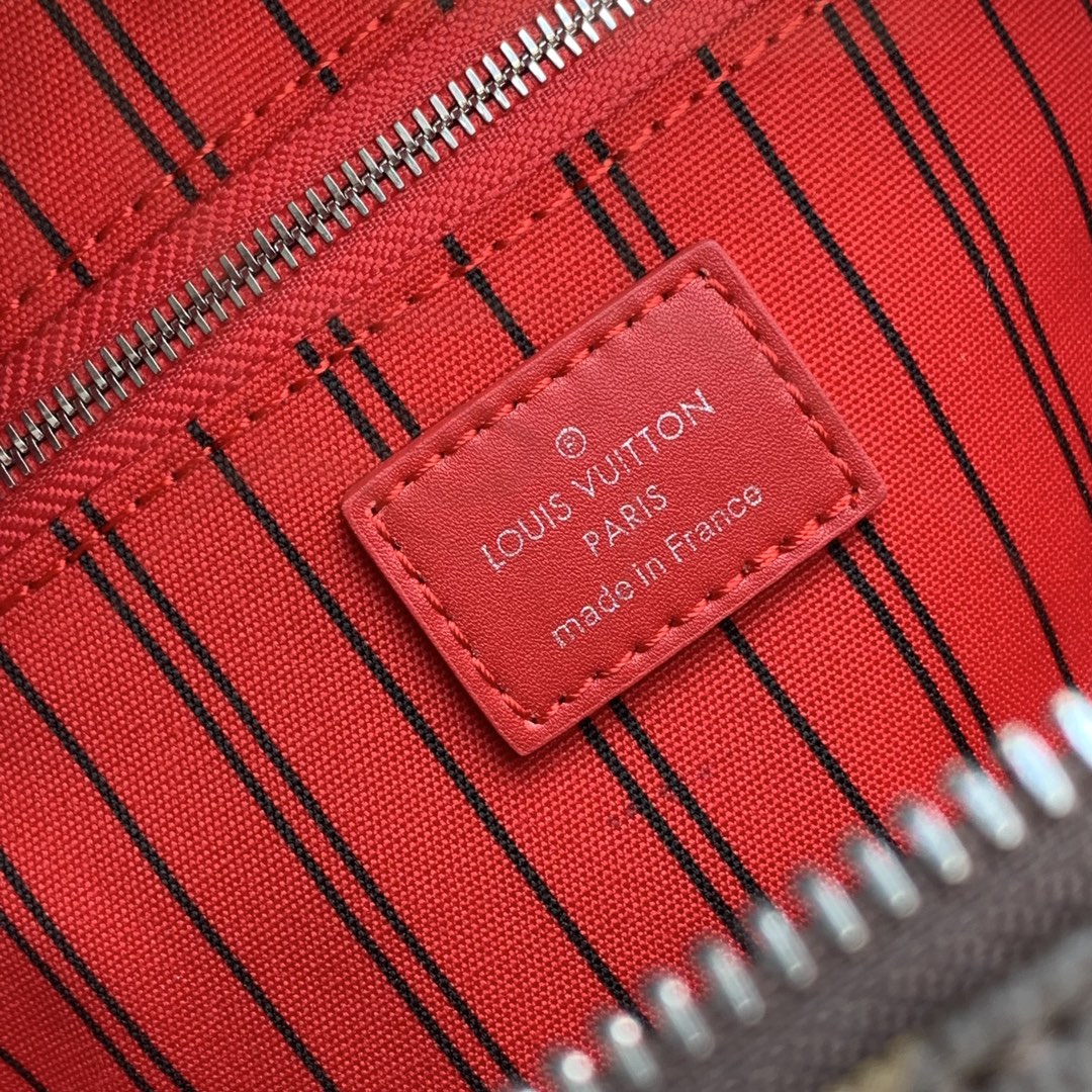 Louis Vuitton Dopp Kit M12641 Red - Default Title - View 9