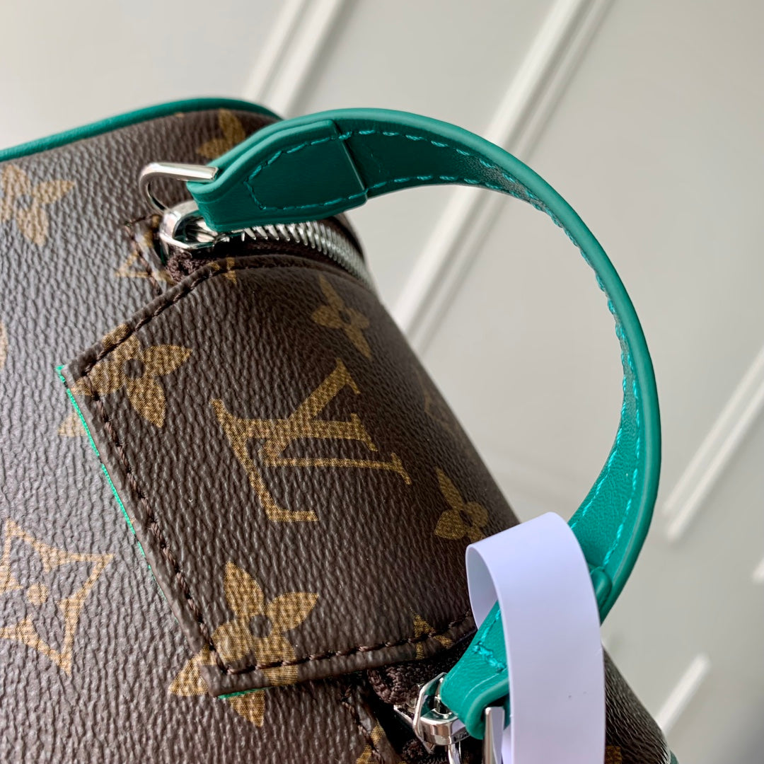 Louis Vuitton Dopp Kit M12641 Green - Default Title - View 7