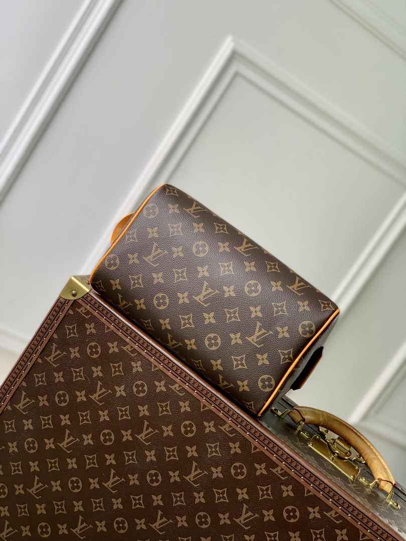 Louis Vuitton Dopp Kit M12641 Yellow - Default Title - View 4