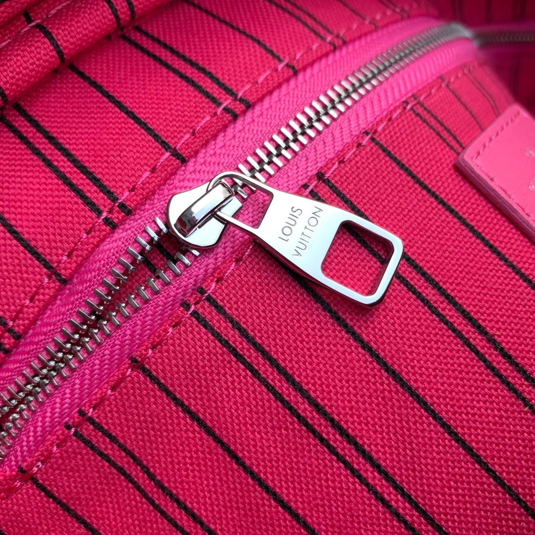 Louis Vuitton Dopp Kit M12641 Plum - Default Title - View 8