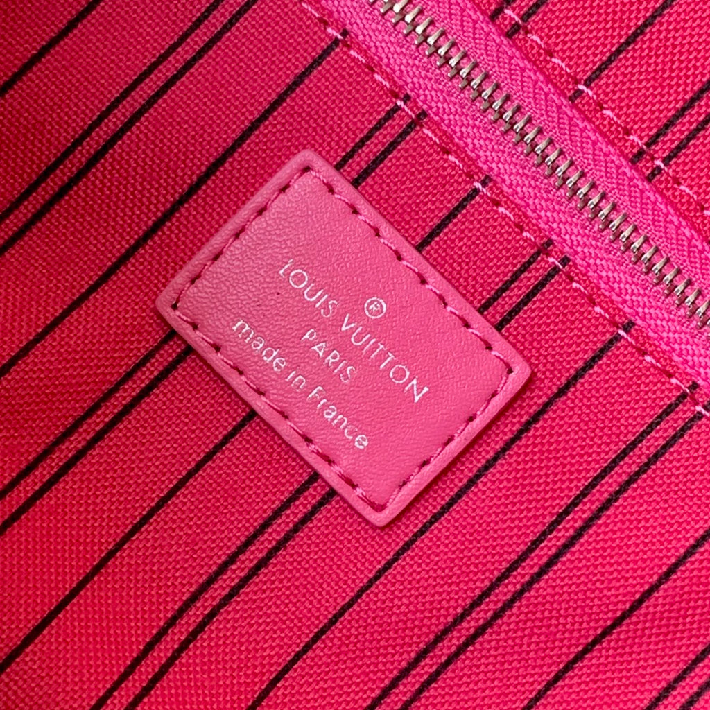 Louis Vuitton Dopp Kit M12641 Plum - Default Title - View 9