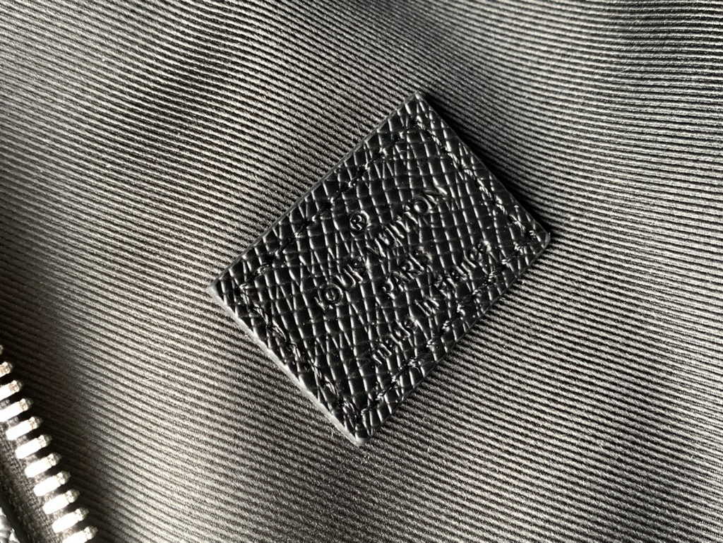 Louis Vuitton Duo Slingbag M30936 Monogram Black
