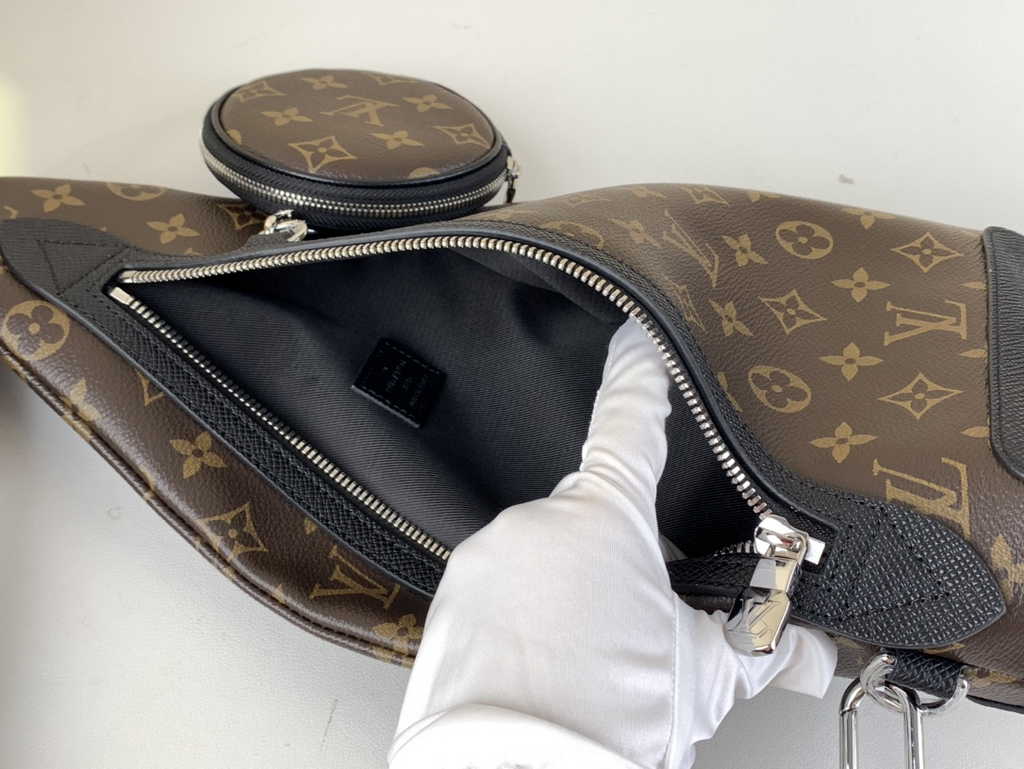 Louis Vuitton Duo Slingbag M30936 Monogram Black
