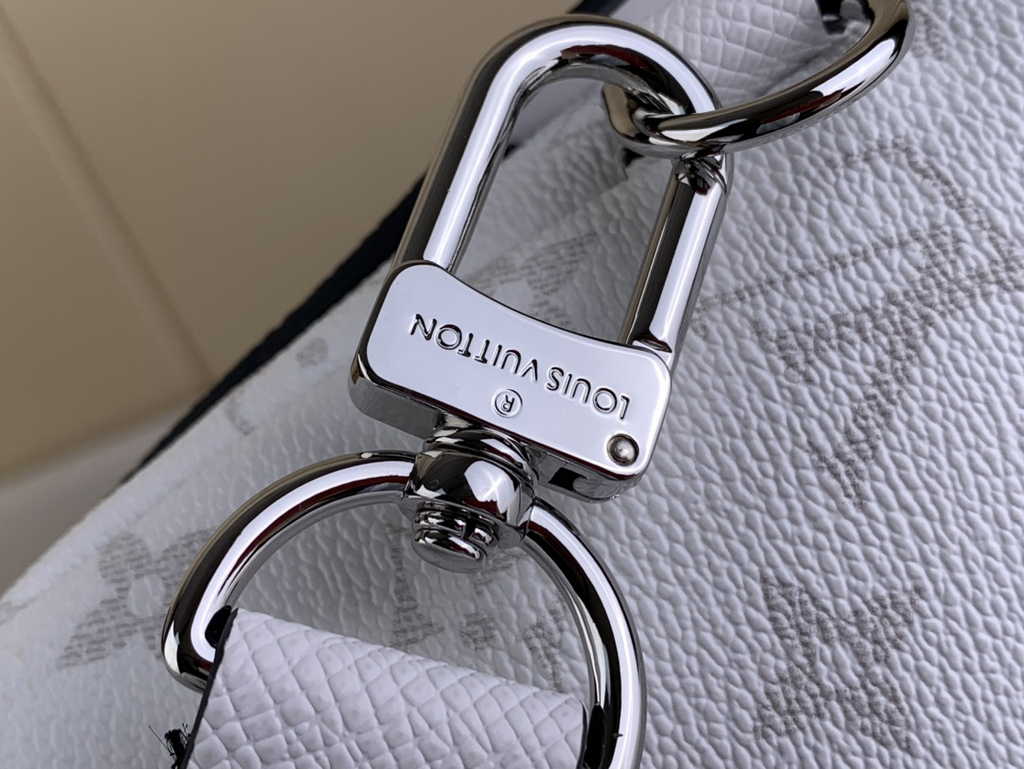 Louis Vuitton Duo Slingbag M30936 White Monogram