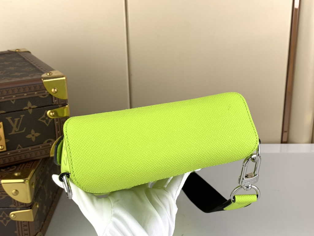 Louis Vuitton Duo Slingbag M30945 Neon Yellow