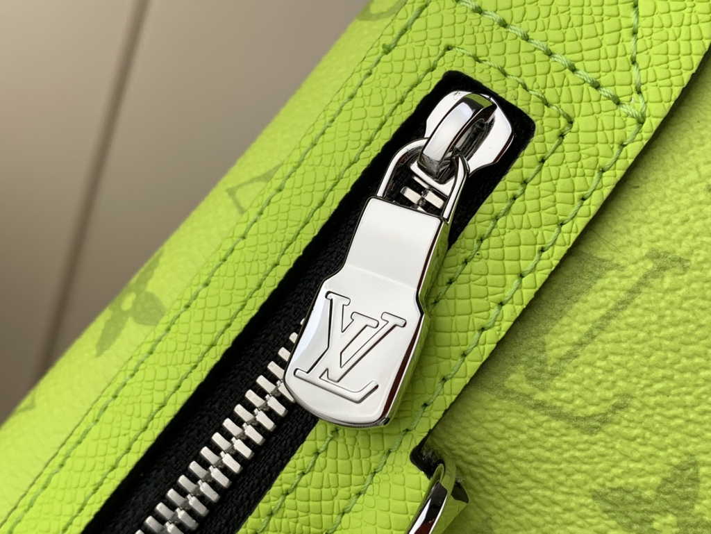 Louis Vuitton Duo Slingbag M30945 Neon Yellow