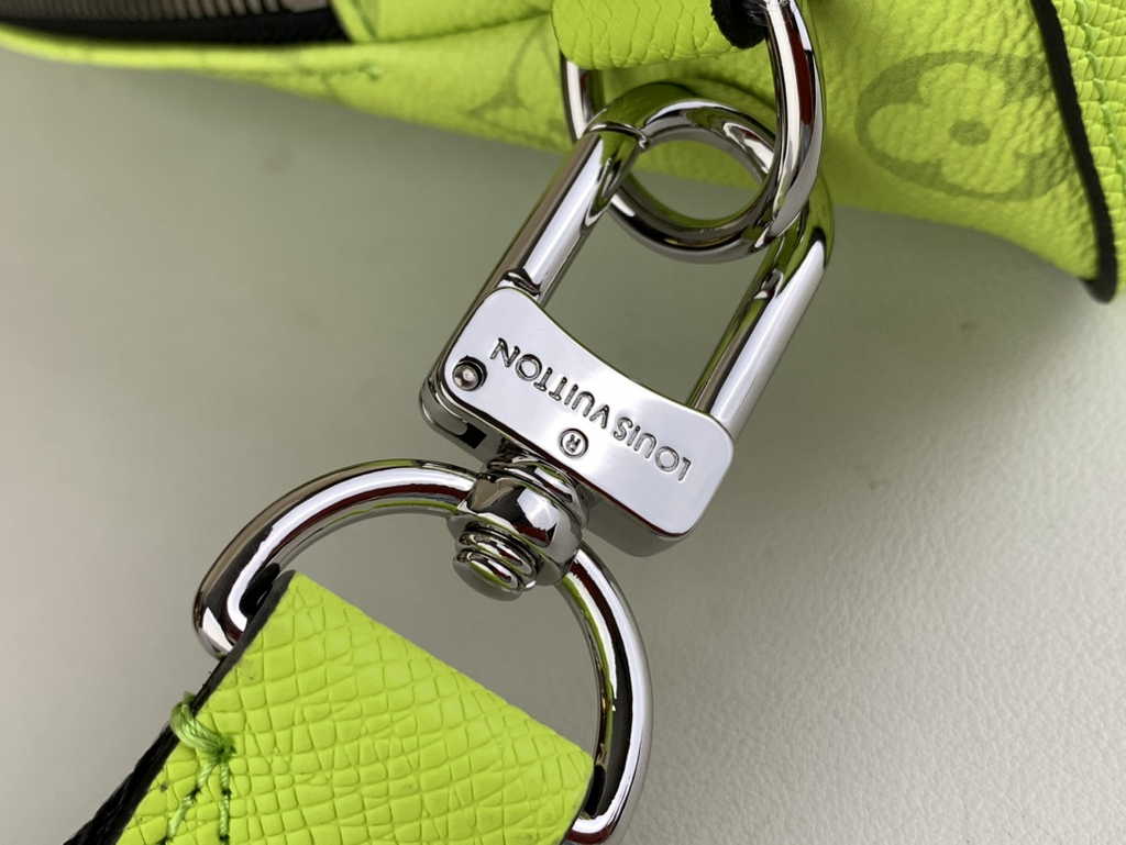 Louis Vuitton Duo Slingbag M30945 Neon Yellow